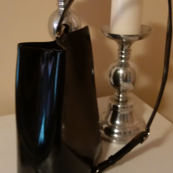 Black Purse/Backpack - Picture 4 of 5